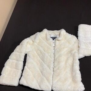 Kristen Black Studio Collection White faux fur jacket women small. SKU246